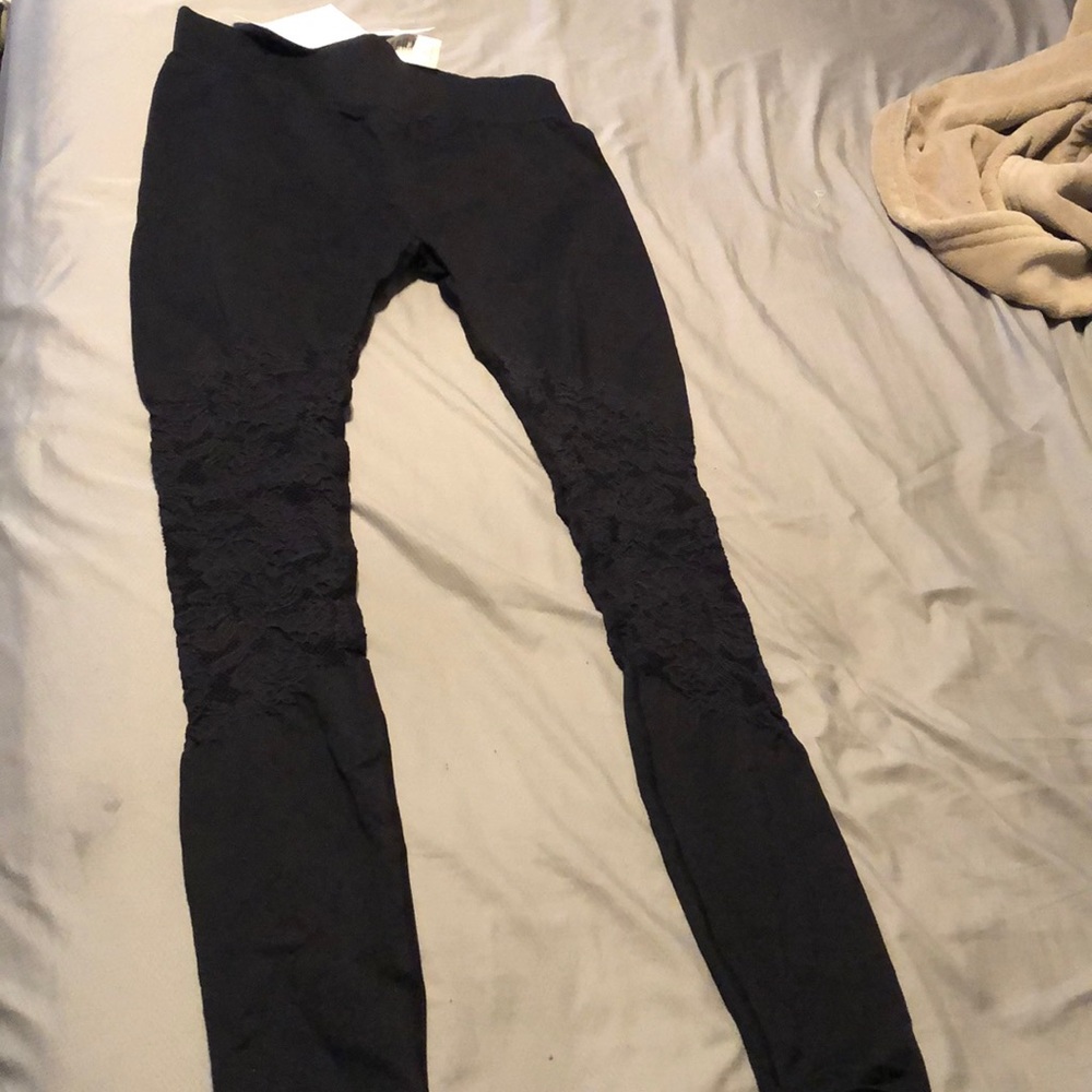 Brand new yoga leggings from fabletics